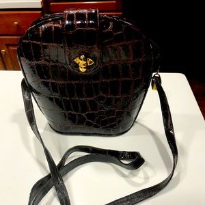 Cross body purse